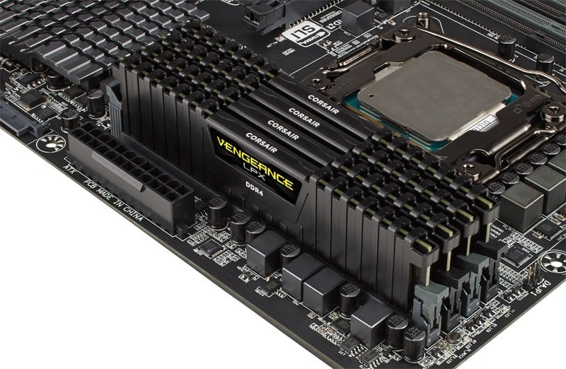 Corsair CMK8GX4M1A2400C14