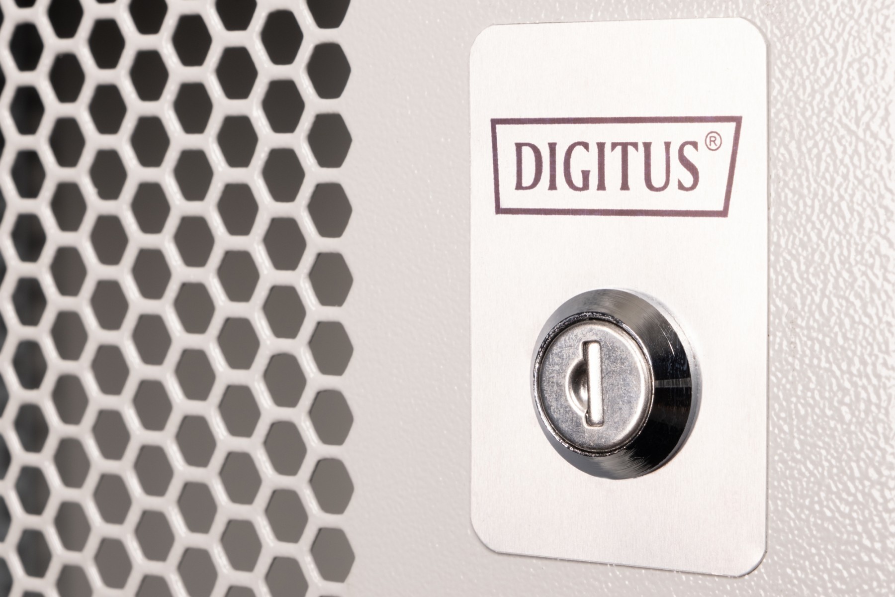 DIGITUS DN-49208