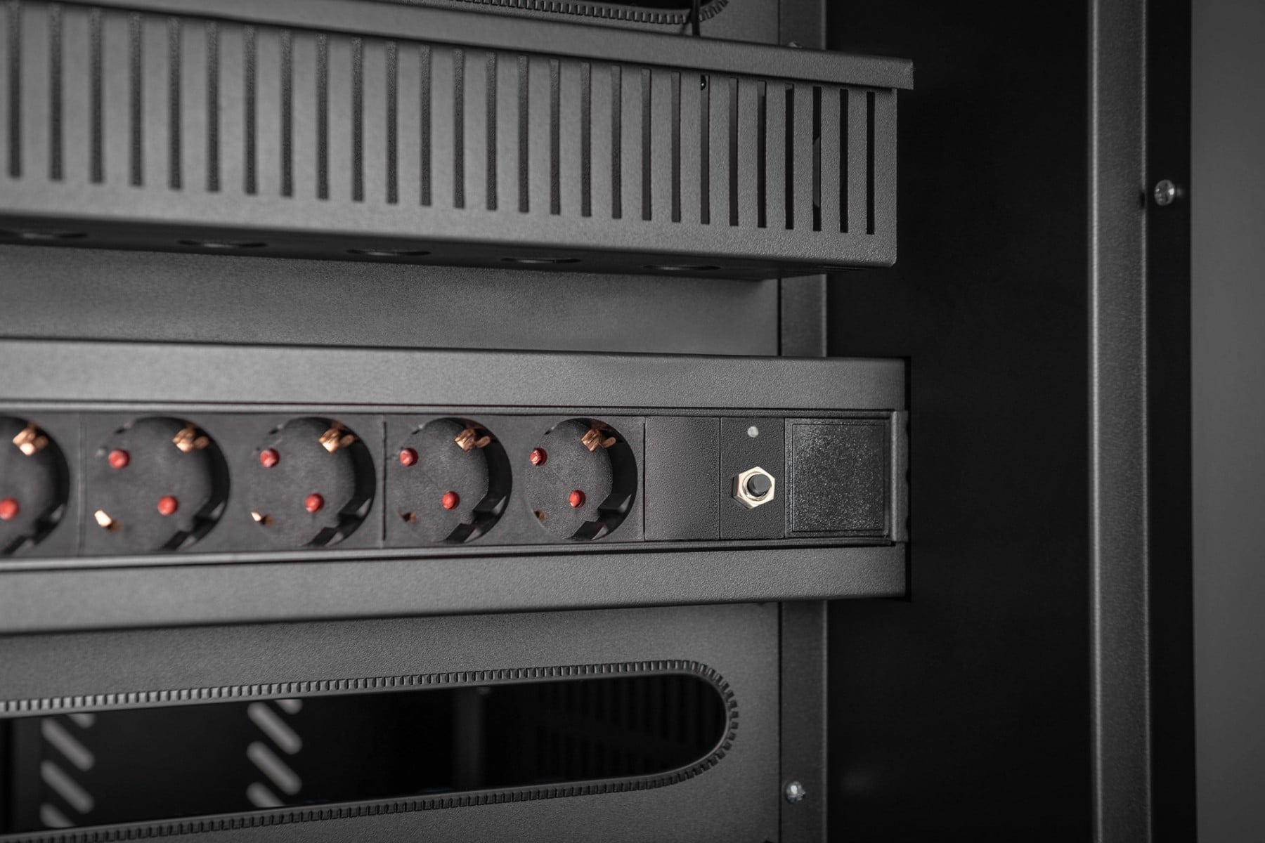 DIGITUS DN-45006